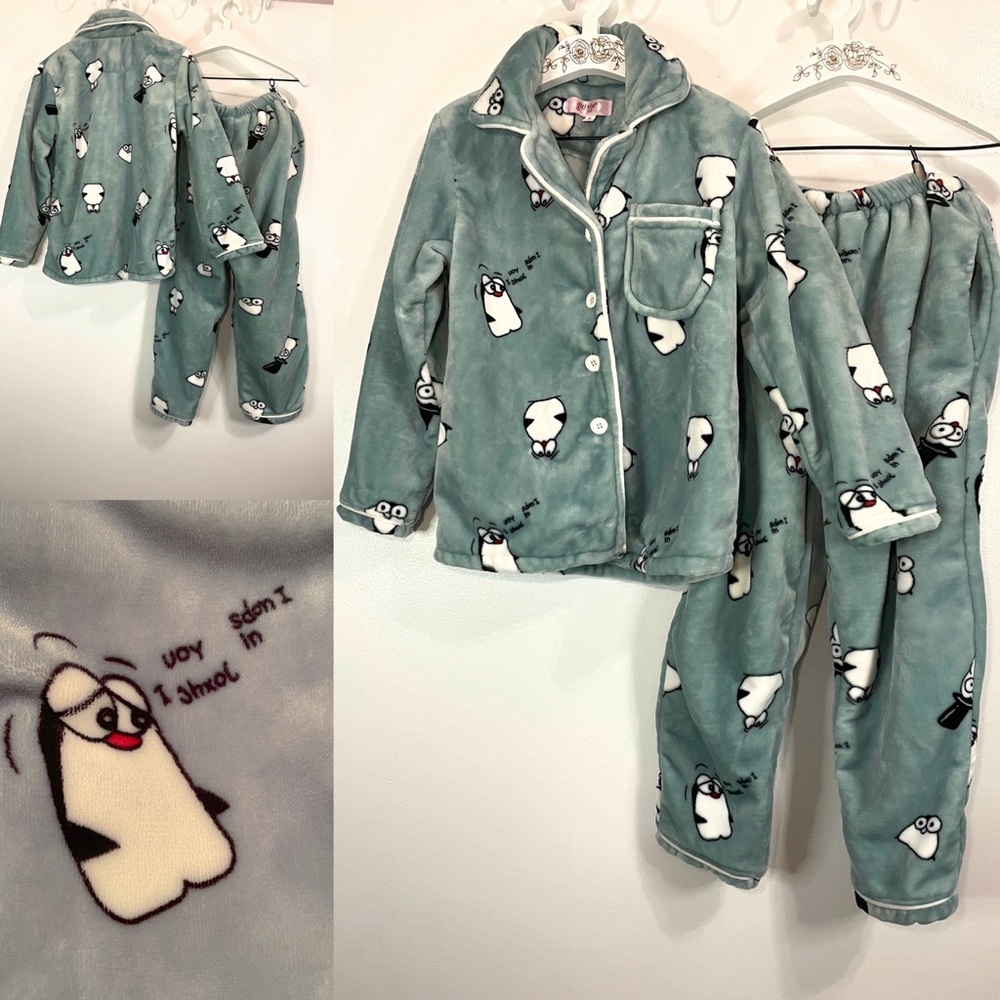 EUC - GuiXiu Super Plush Penquin PJ's in Ice Blue - Medium